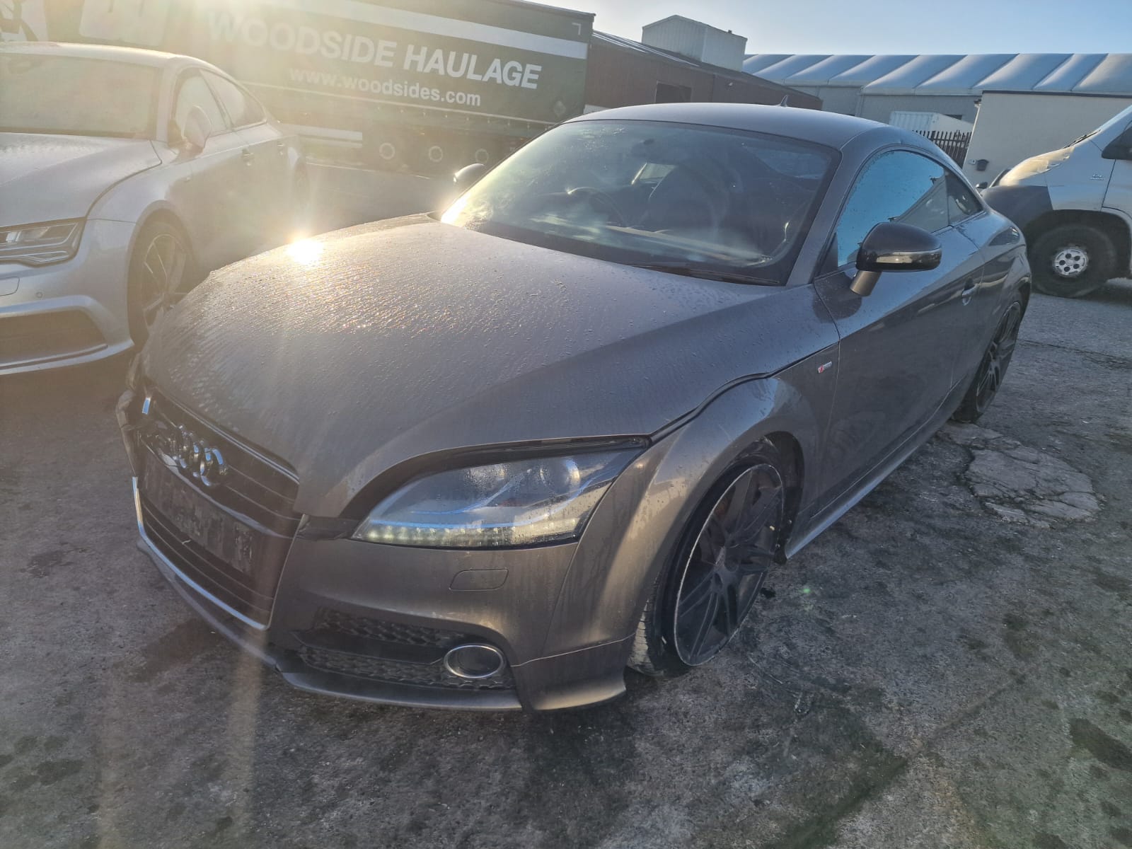 AUDI TT